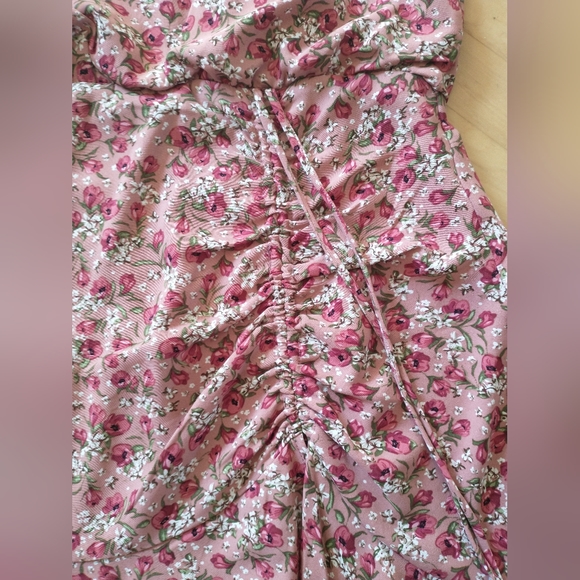 Dress - Picture 2 of 4